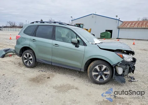 2018 Subaru Forester 2.5I Premium z USA, uszkodzony, nr VIN JF2SJAGC3JH536246